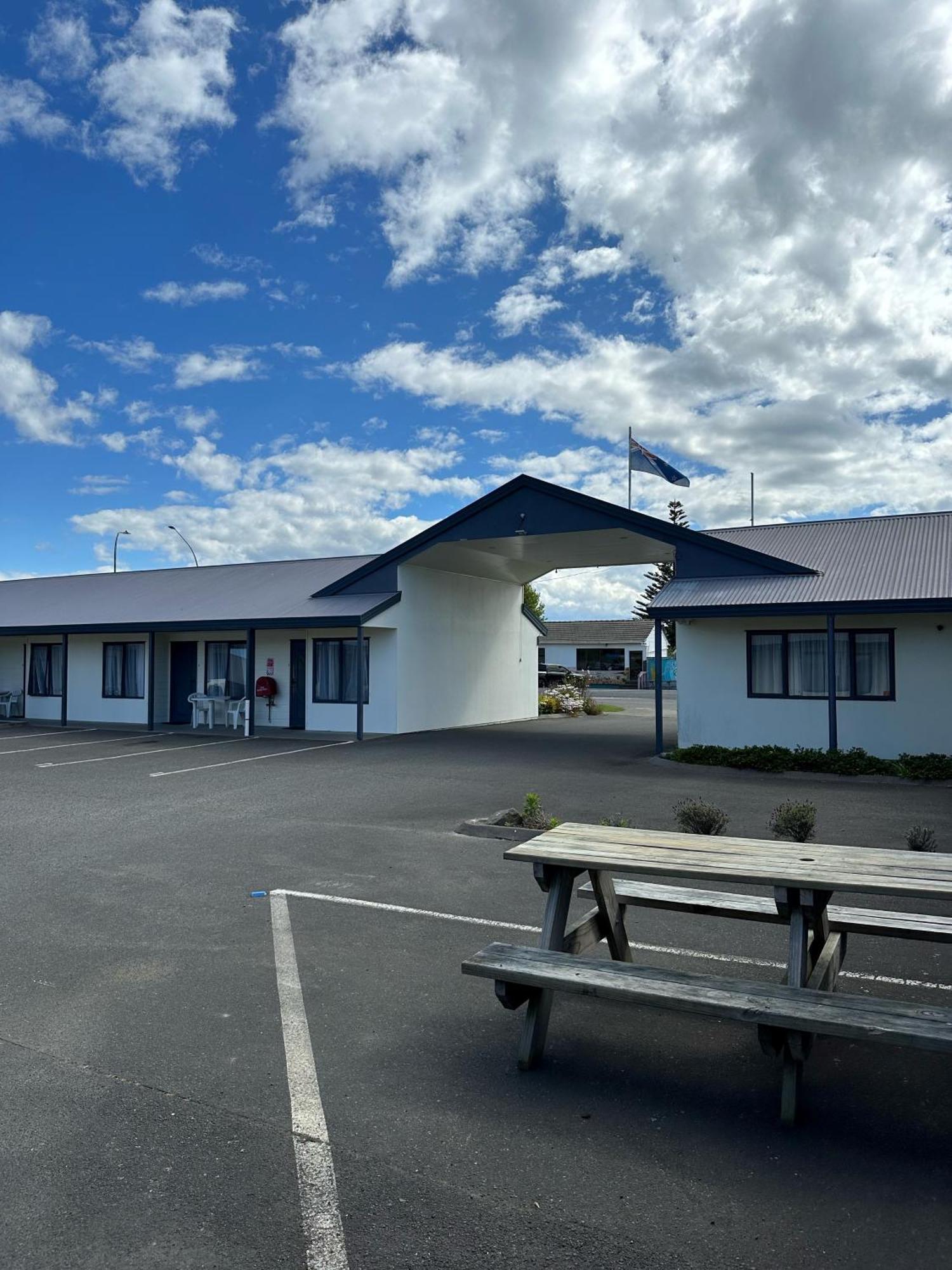 Eastland Pacific Motor Lodge โอโพทิกิ ภายนอก รูปภาพ